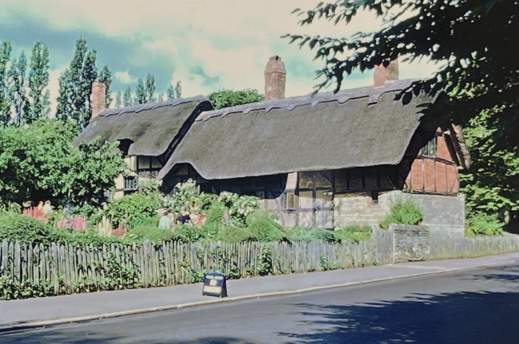 aka alt-text-digitised-35mm-Restore-old-slides-to-print-ready-Ann-Hathaways-cottage-Stratford-uk